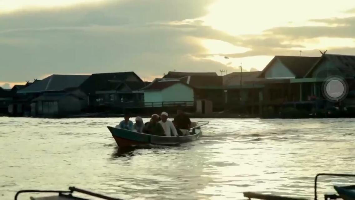 Orangutan Shaka Houseboat With Cabin Pangkalan Bun Ngoại thất bức ảnh